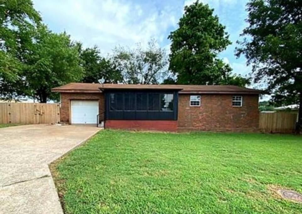 The Greenhouse - 3Bed 2Bath Home In Tahlequah, Ok ภายนอก รูปภาพ