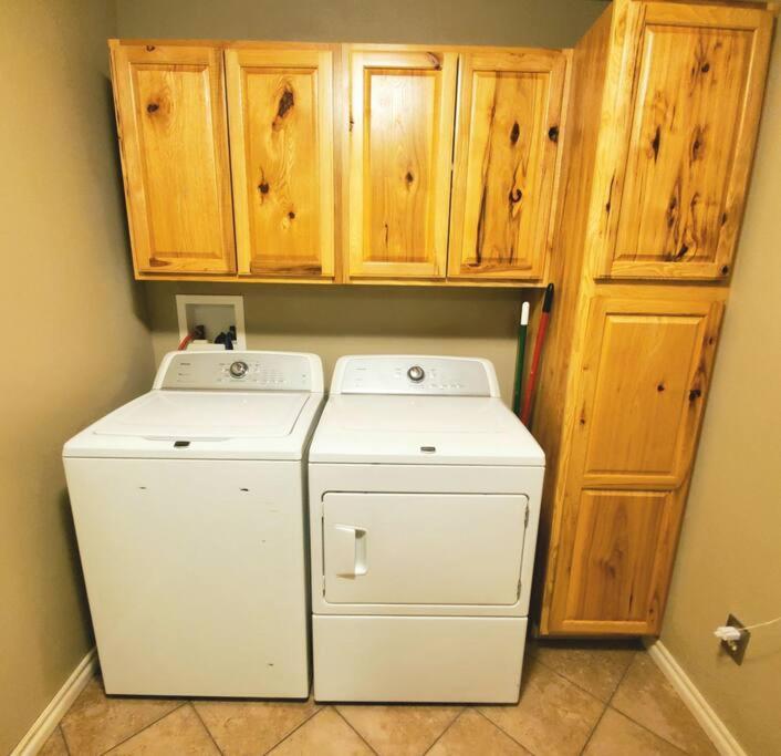 The Greenhouse - 3Bed 2Bath Home In Tahlequah, Ok ภายนอก รูปภาพ